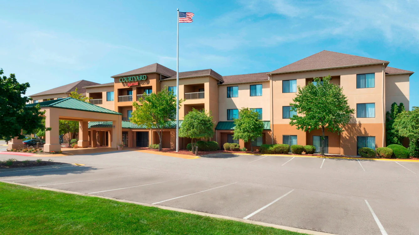 cakmt-exterior-0085-hor-wide